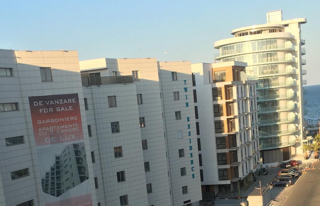 Arthemis Apartment Mamaia Esterno foto